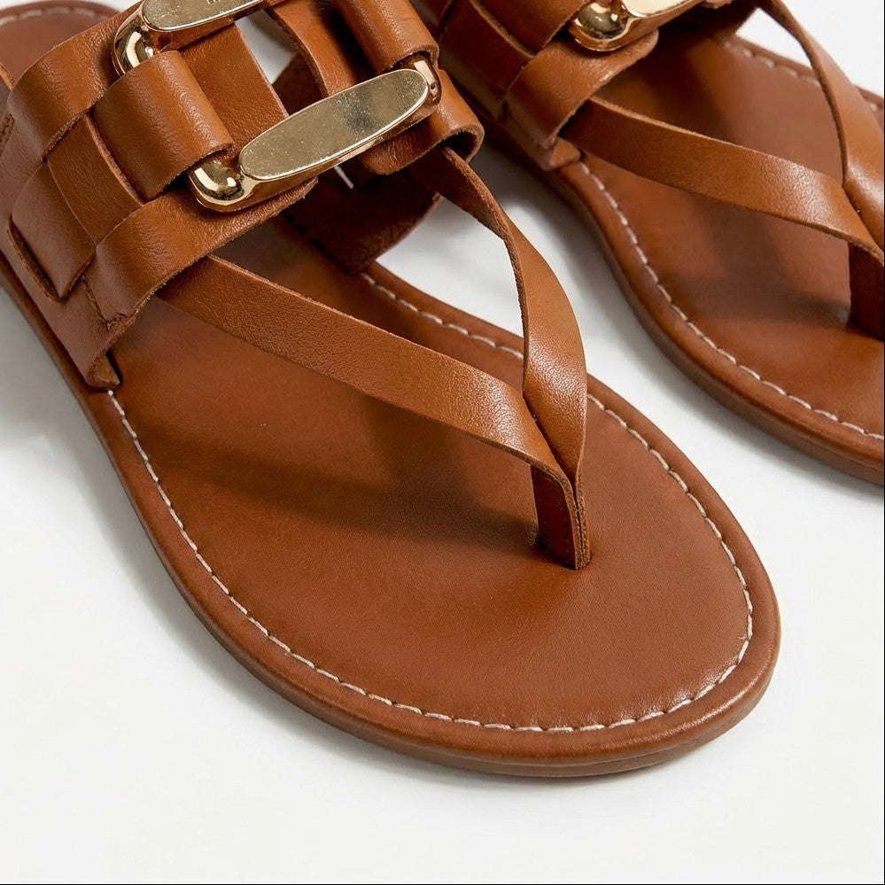 Chloe thong sandals - detail