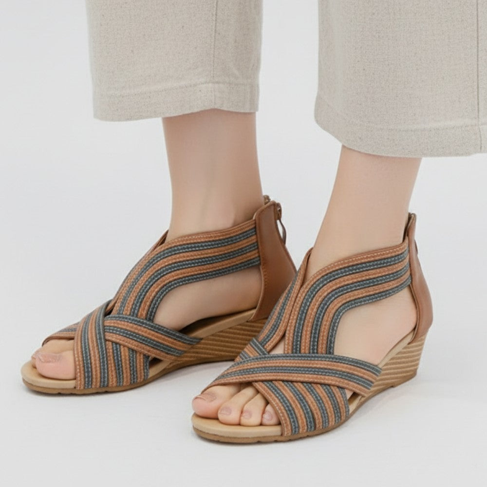 Inez woven wedge sandals - Brown