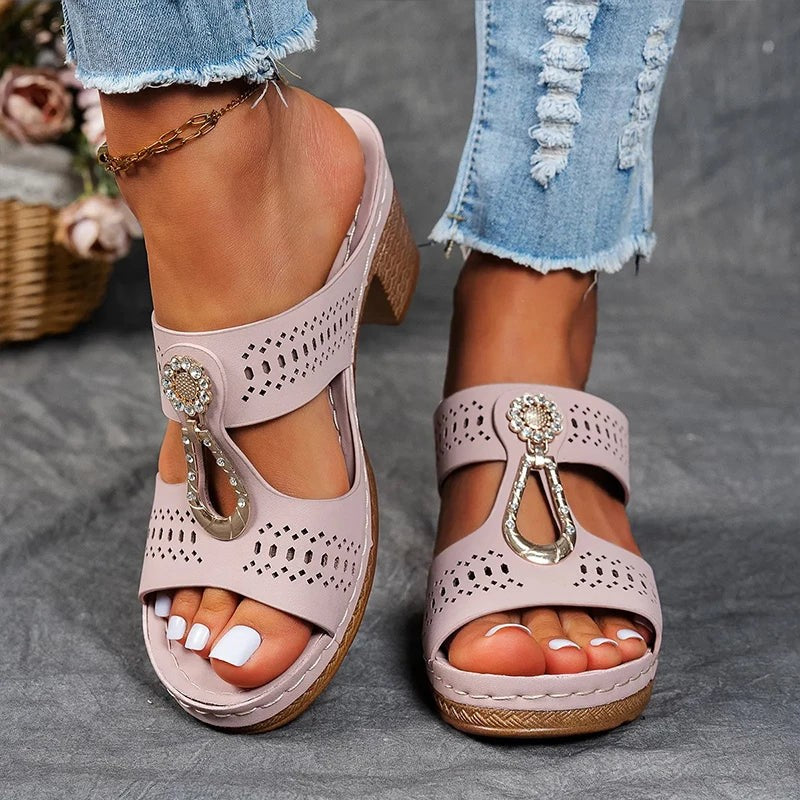 Sloane sandals - detail